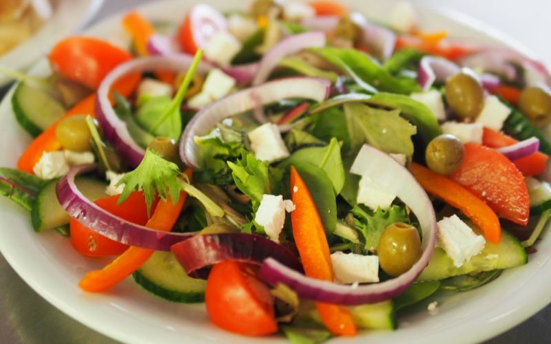 Jantar leve: 4 receitas saudáveis para comer sem culpa